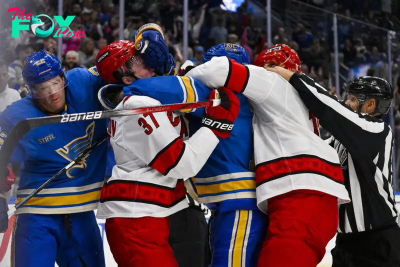 Carolina Hurricanes vs St. Louis Blues Prediction 11-17-24 NHL Picks