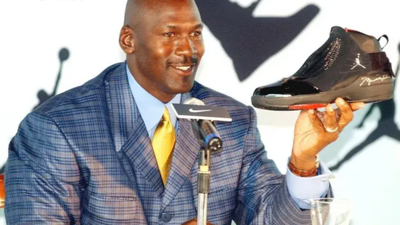 Michael Jordan Unveils Contract Behind Tragic Mishap of Iconic Release 12 Years Ago.Linh