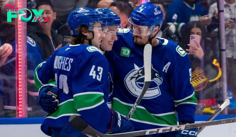 Canucks vs Predators Prediction, Picks & Odds for Tonight’s NHL Game